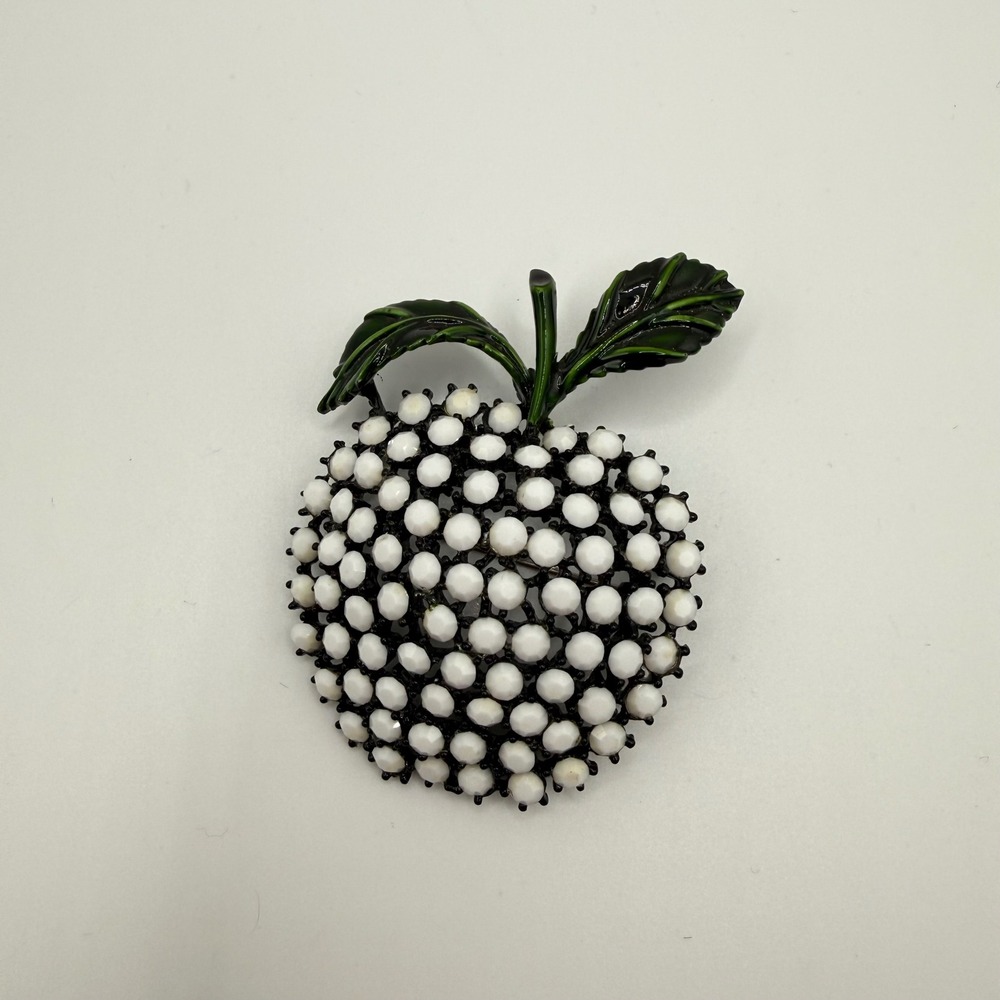 Vintage Weiss White Milk Glass Apple Brooch Black Japanned Green Enamel Figural